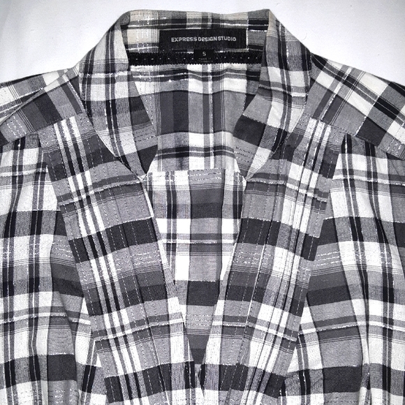 Express Gray White Plaid Shirt Small - Picture 2 of 4